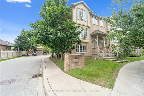 71 Puccini Dr, Richmond Hill