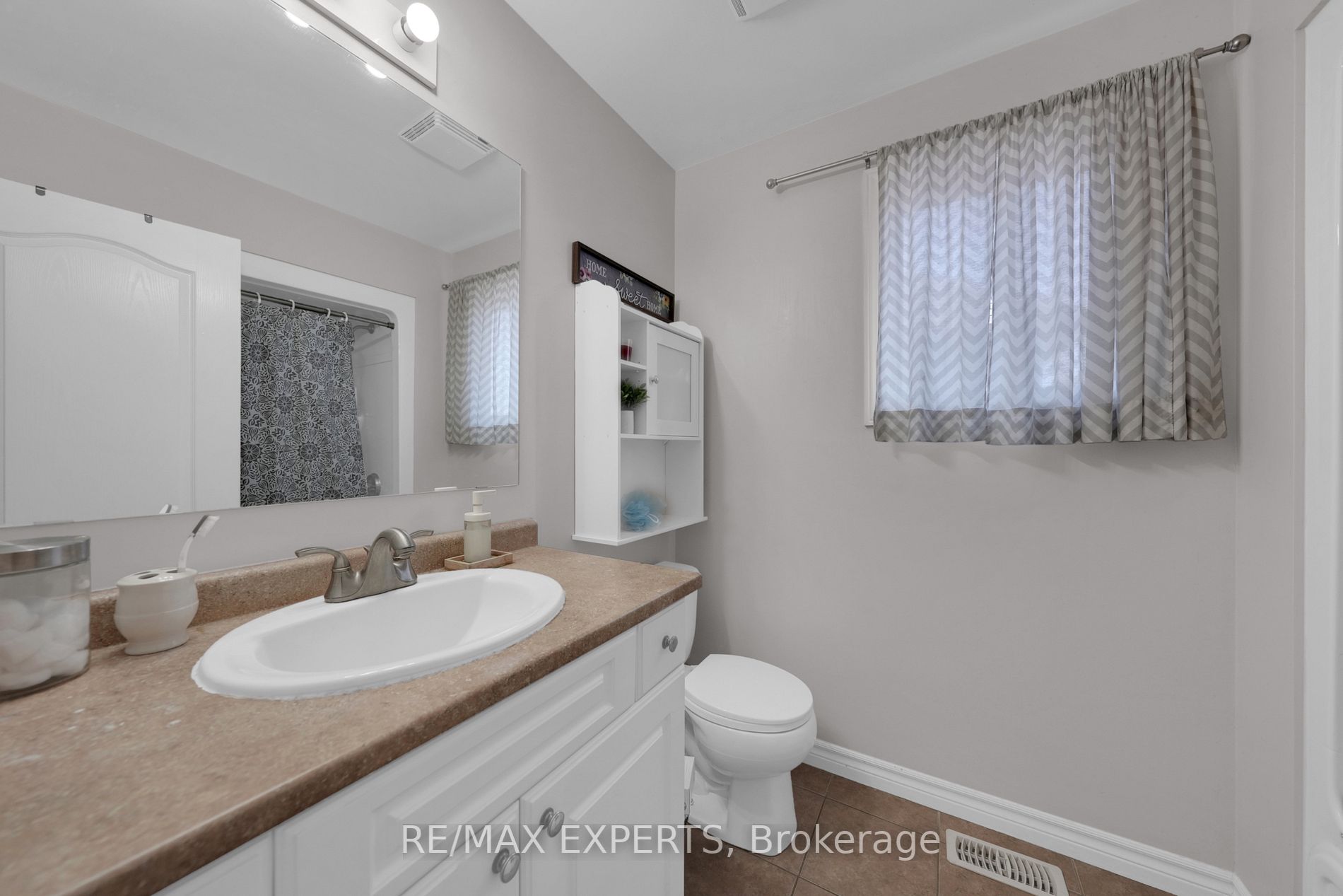 168 Gray Ave