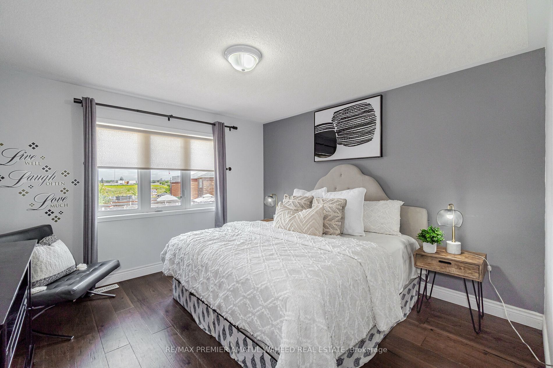 9 Summit Dr