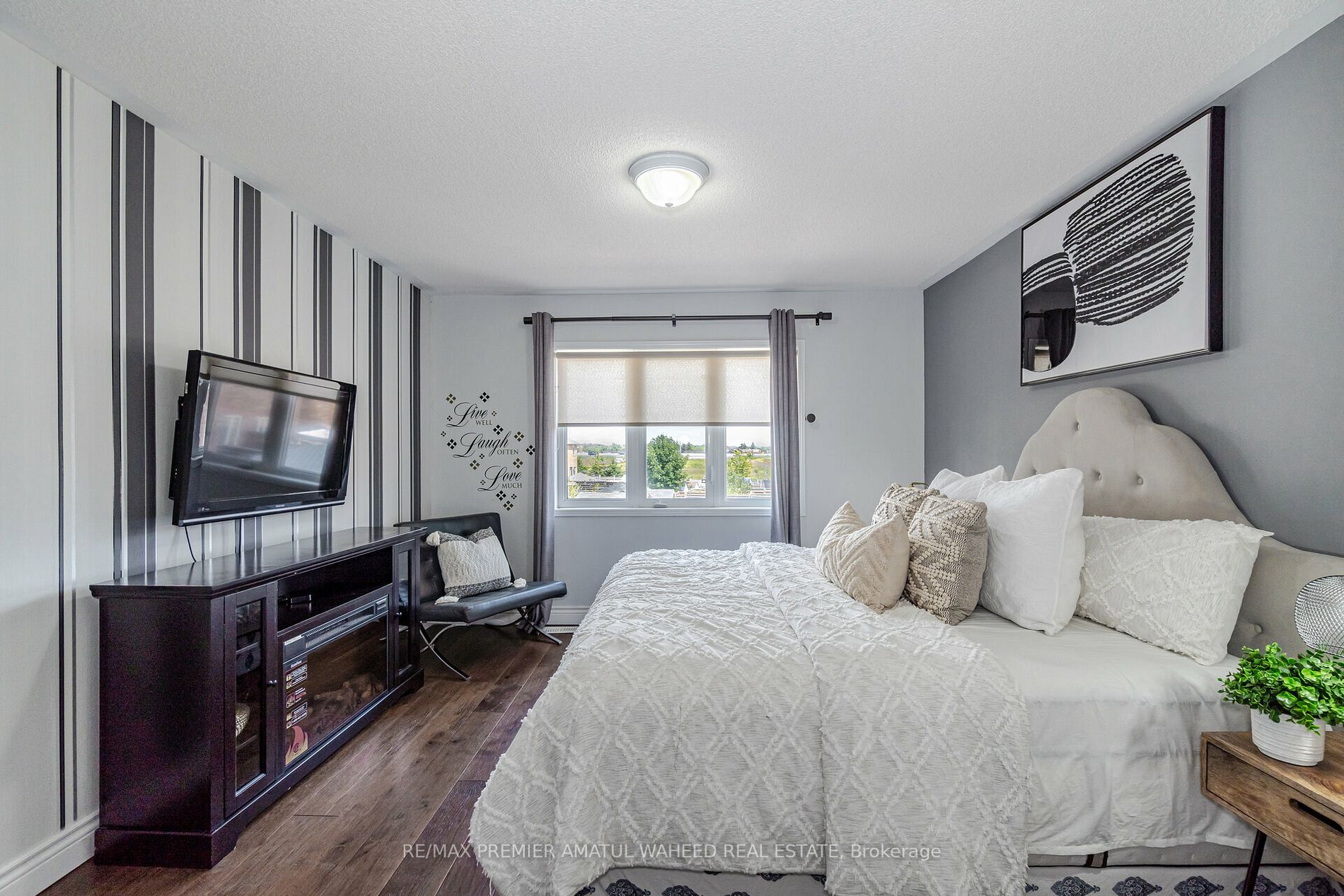 9 Summit Dr