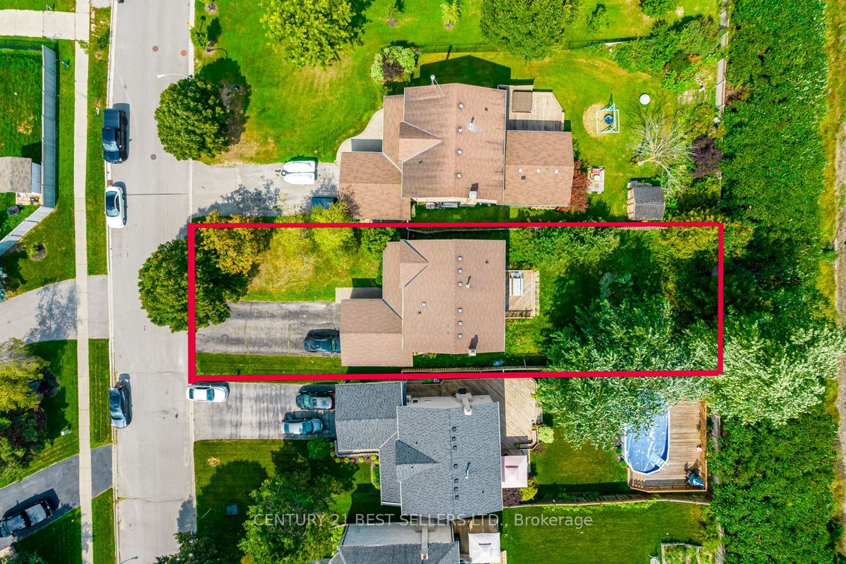 109 Hutchinson Dr