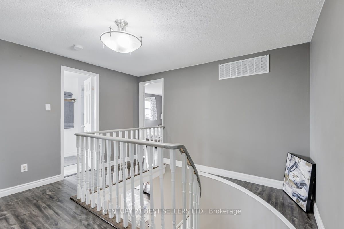 109 Hutchinson Dr