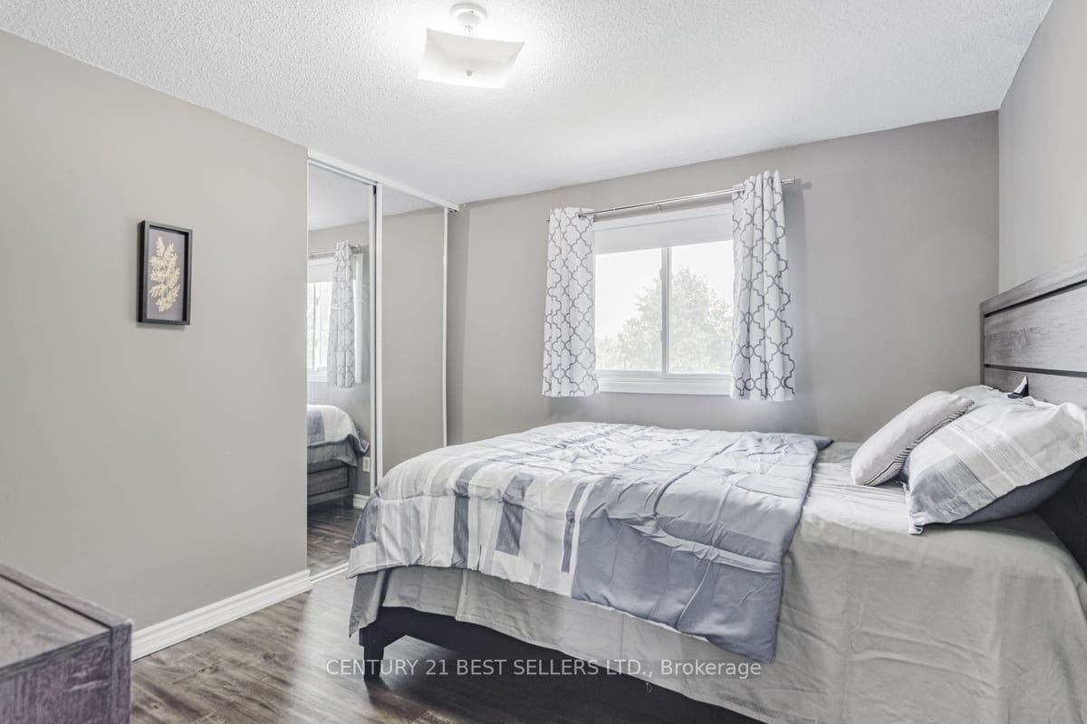 109 Hutchinson Dr
