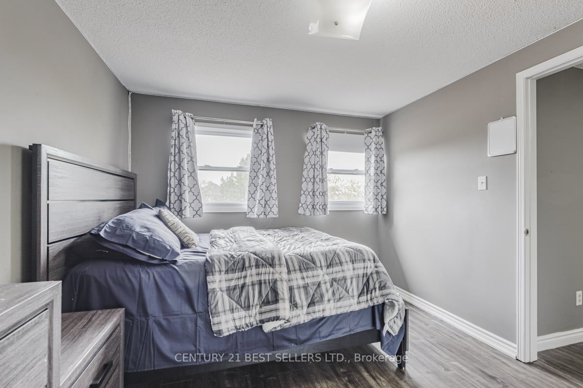 109 Hutchinson Dr