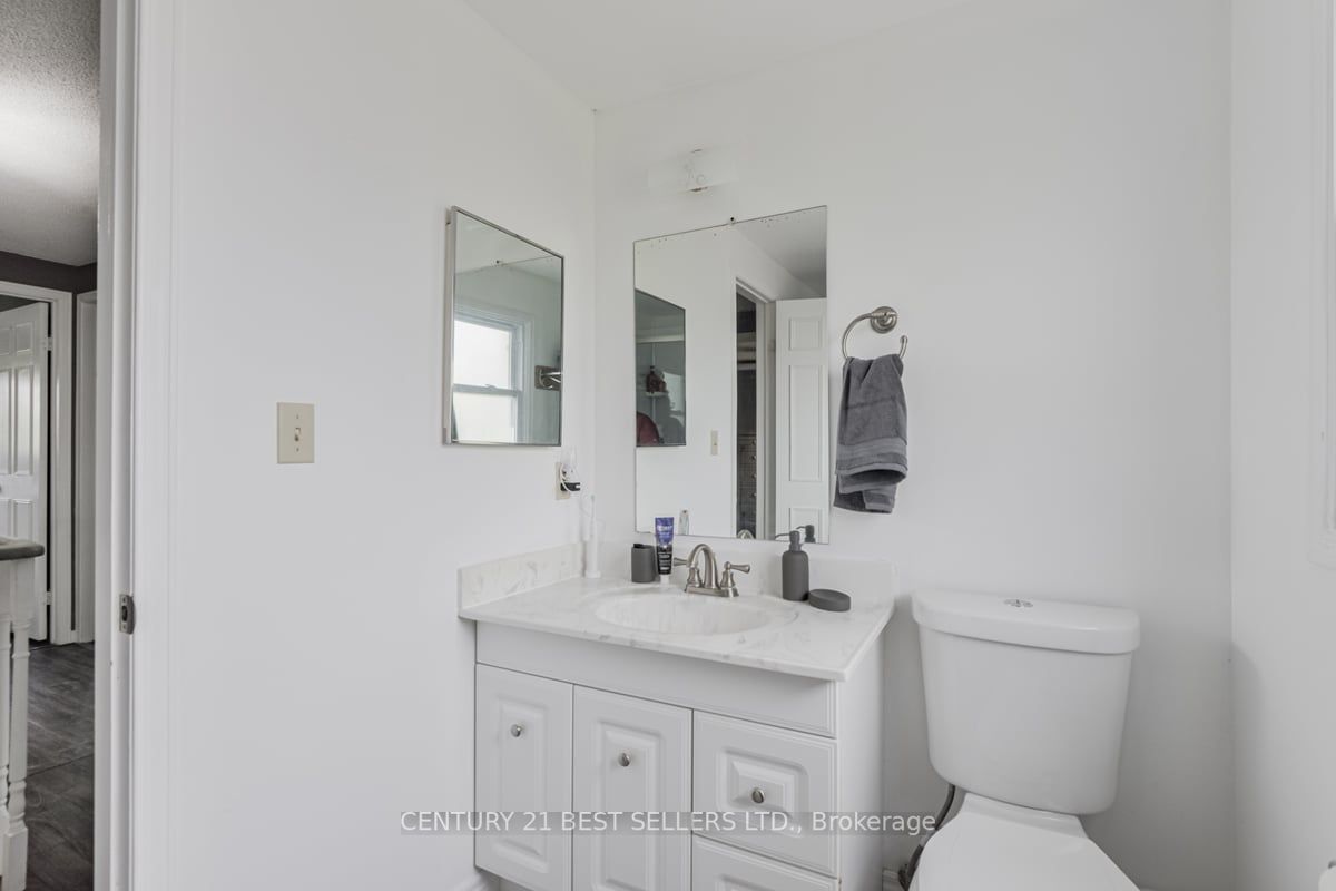 109 Hutchinson Dr