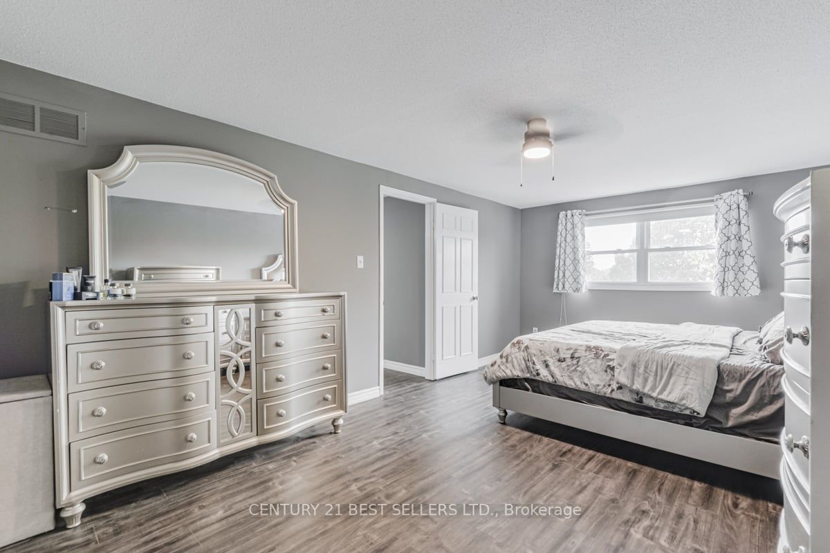 109 Hutchinson Dr