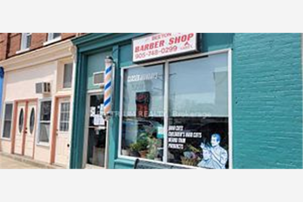 16 Main St W, New Tecumseth