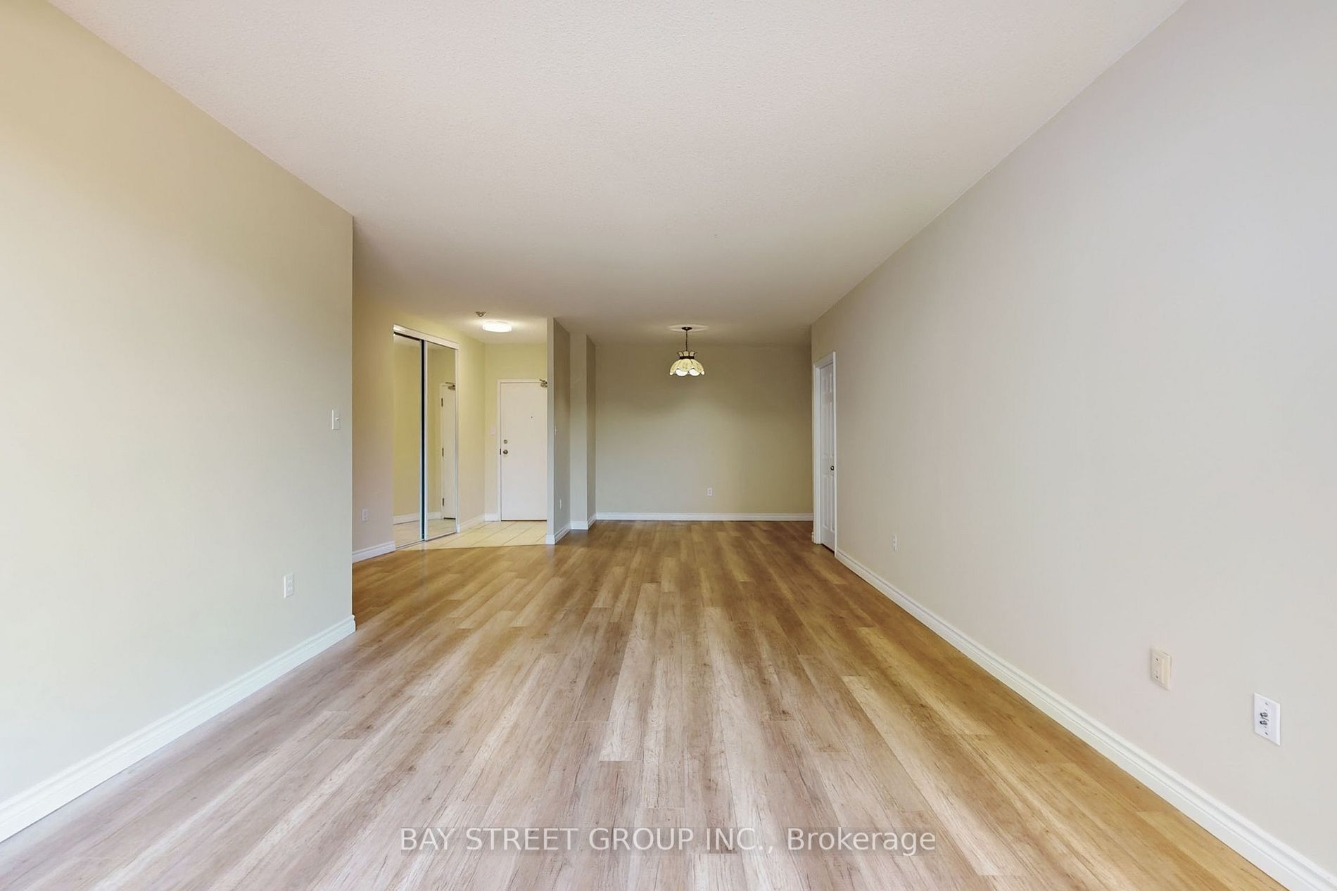 Listing N6756808 - Large Photo # 12
