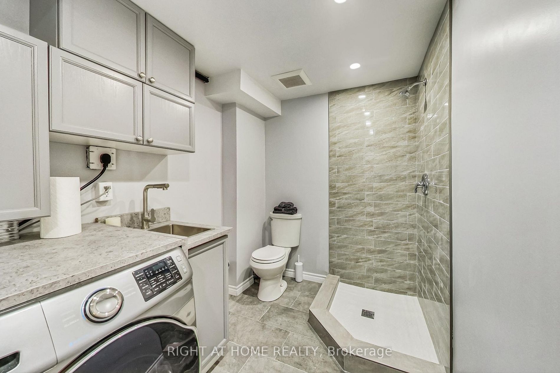 75 Sandfield Dr