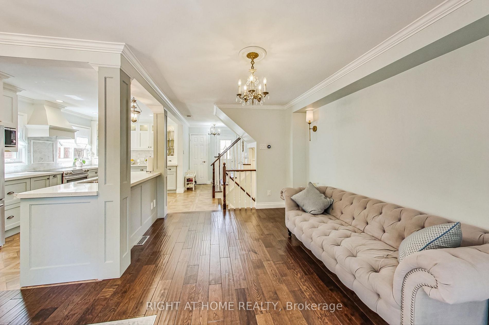 75 Sandfield Dr