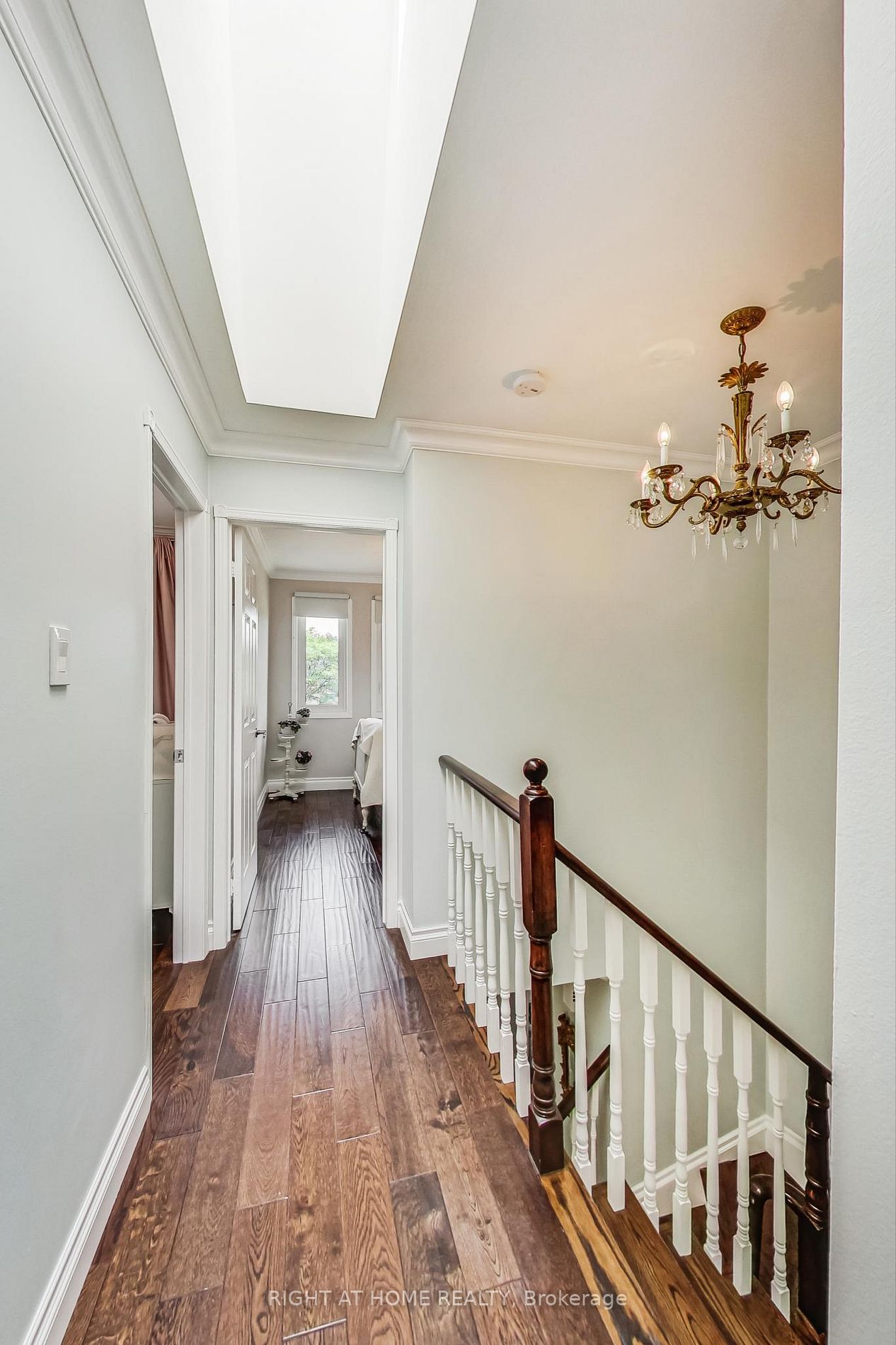 75 Sandfield Dr
