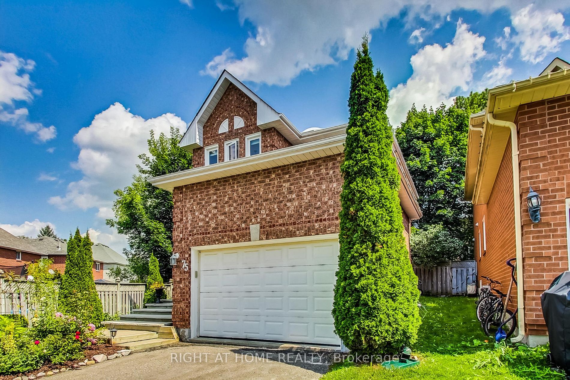 75 Sandfield Dr