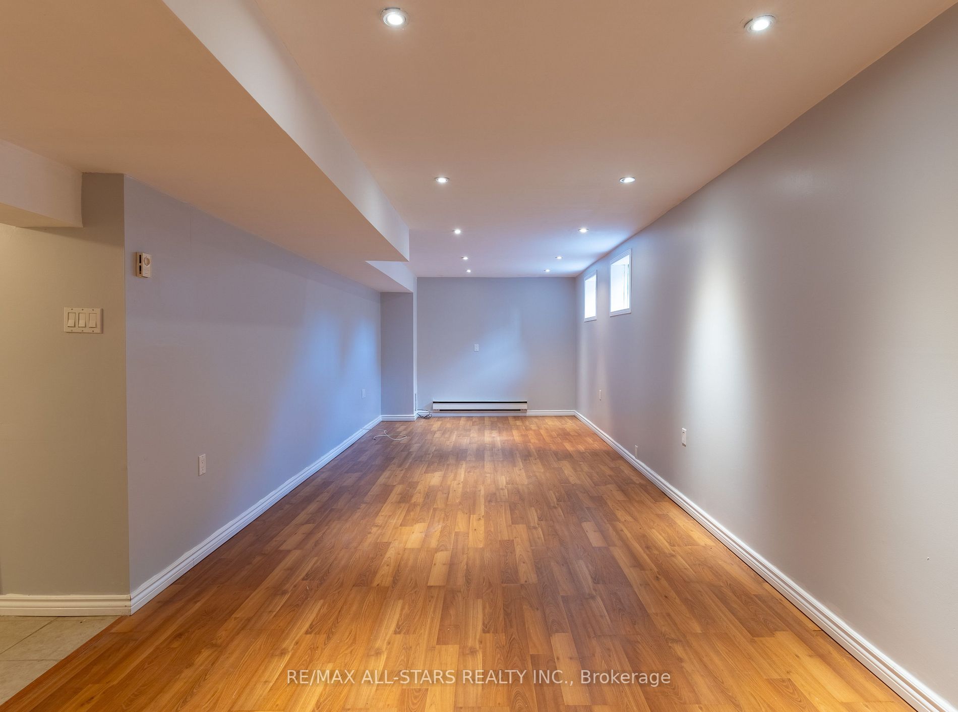 7 Hollinrake St