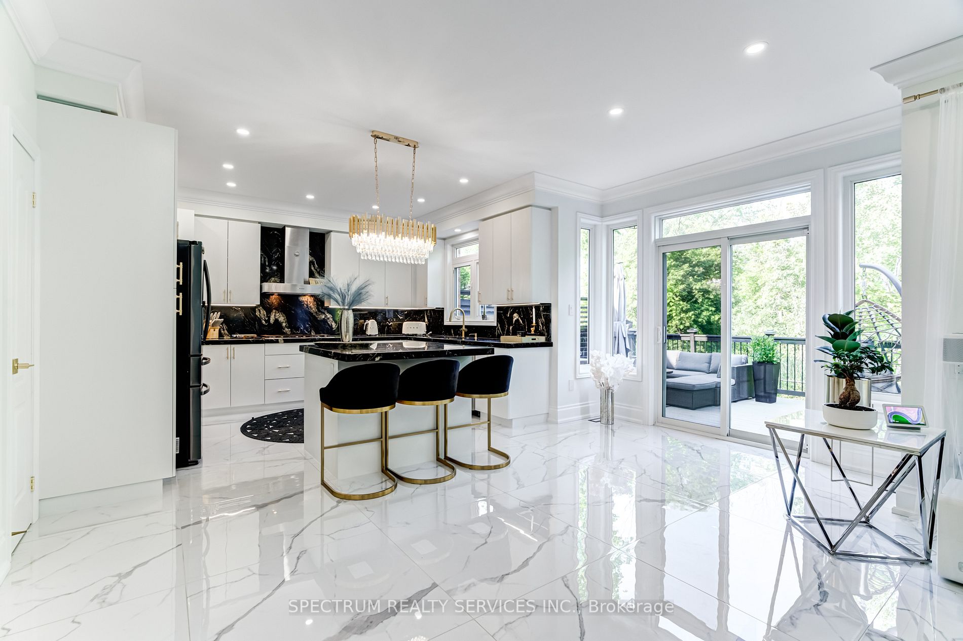 451 Summerlyn Tr