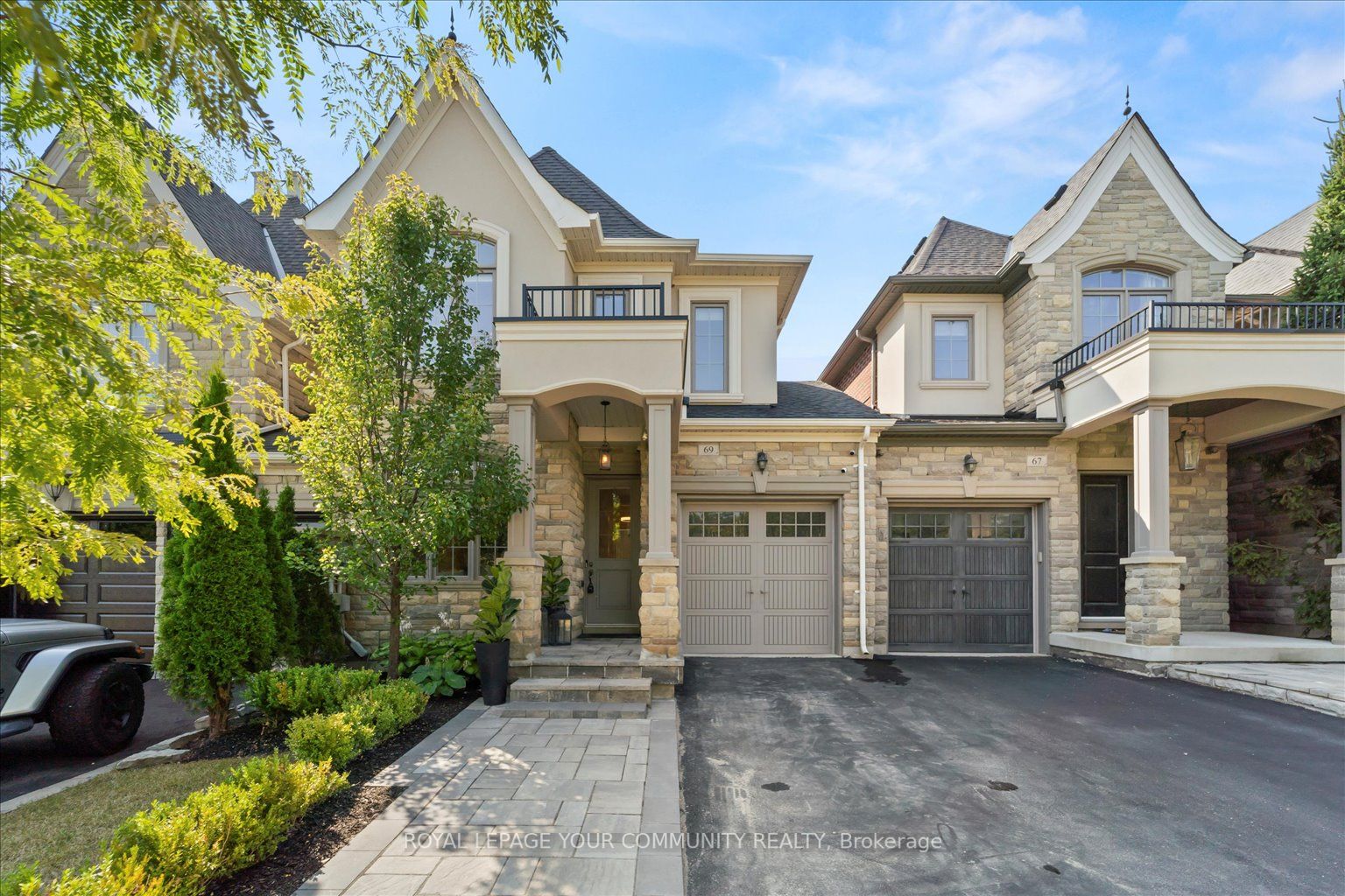 69 Robert Berry Cres