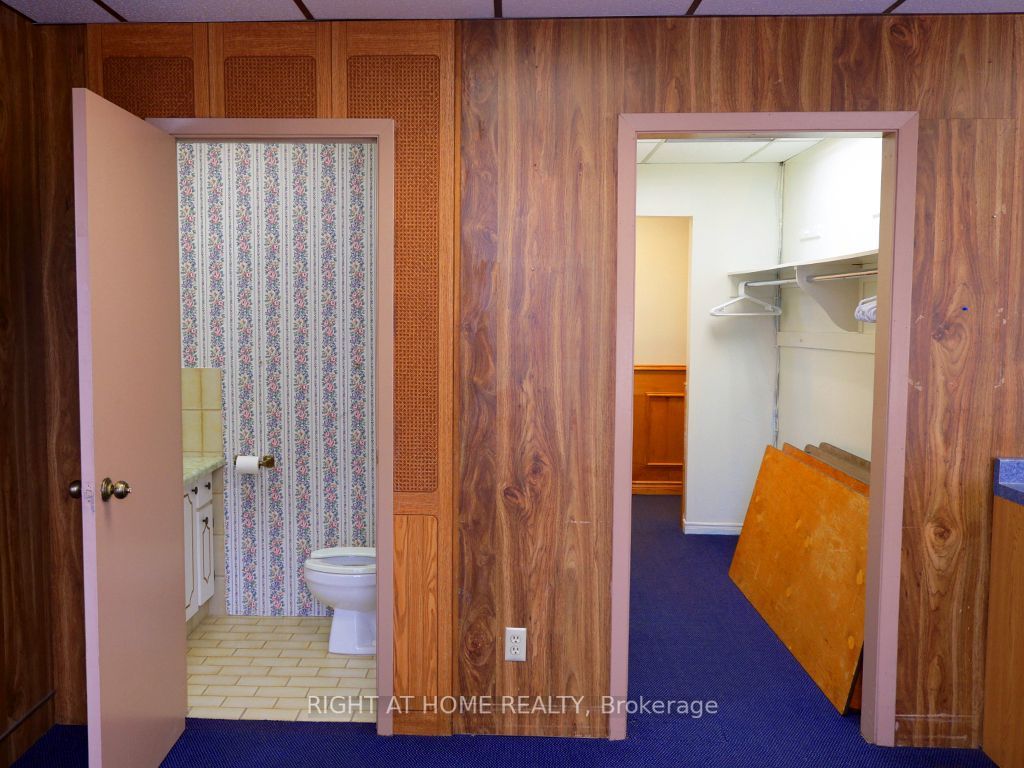 10 Harlech Crt, #1