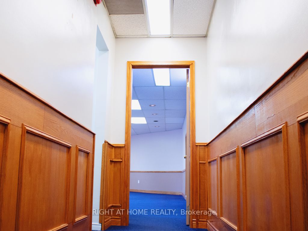 10 Harlech Crt, #1