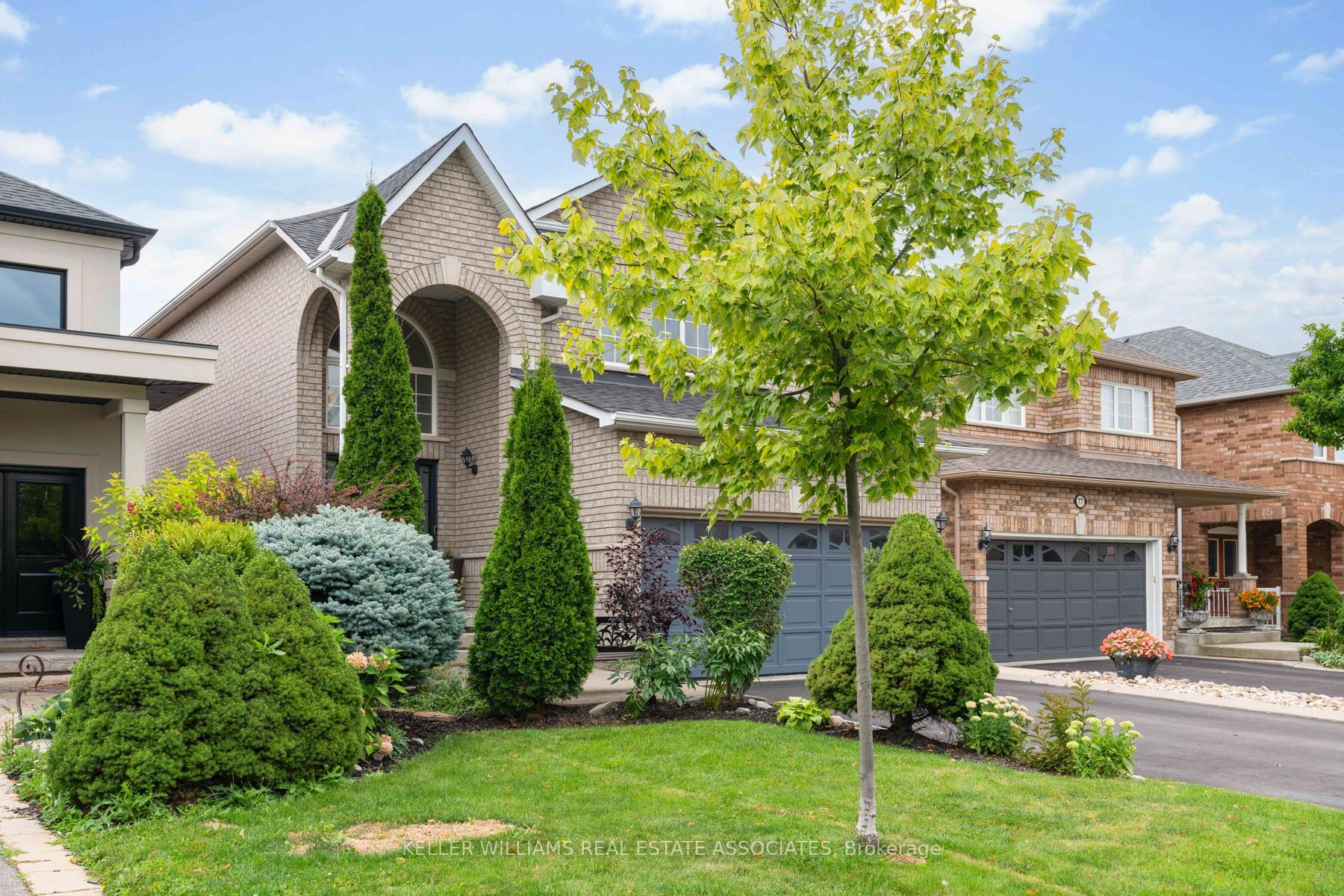 81 Crown Cres
