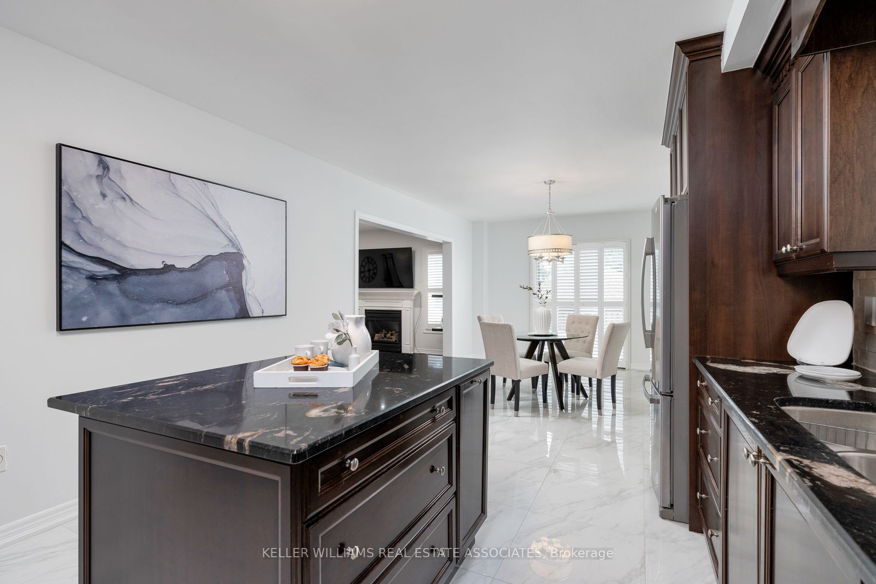 81 Crown Cres