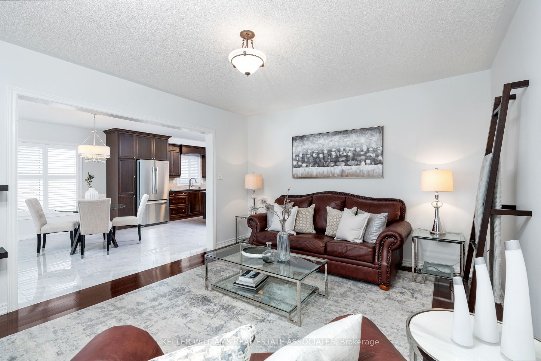 81 Crown Cres