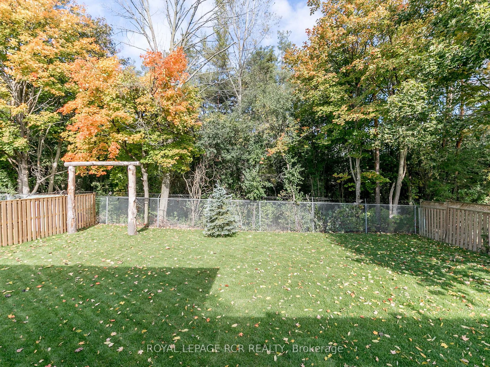 52 Hill Dr