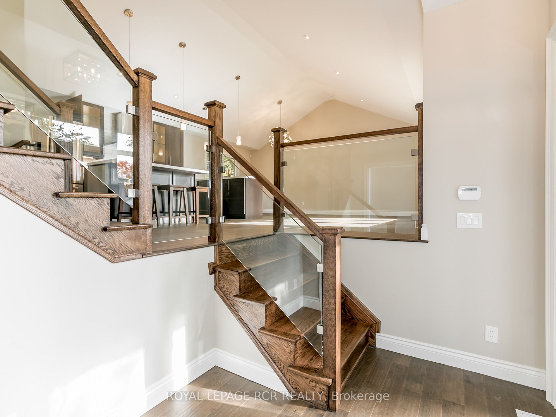 52 Hill Dr