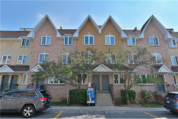 75 Weldrick Rd E, Richmond Hill