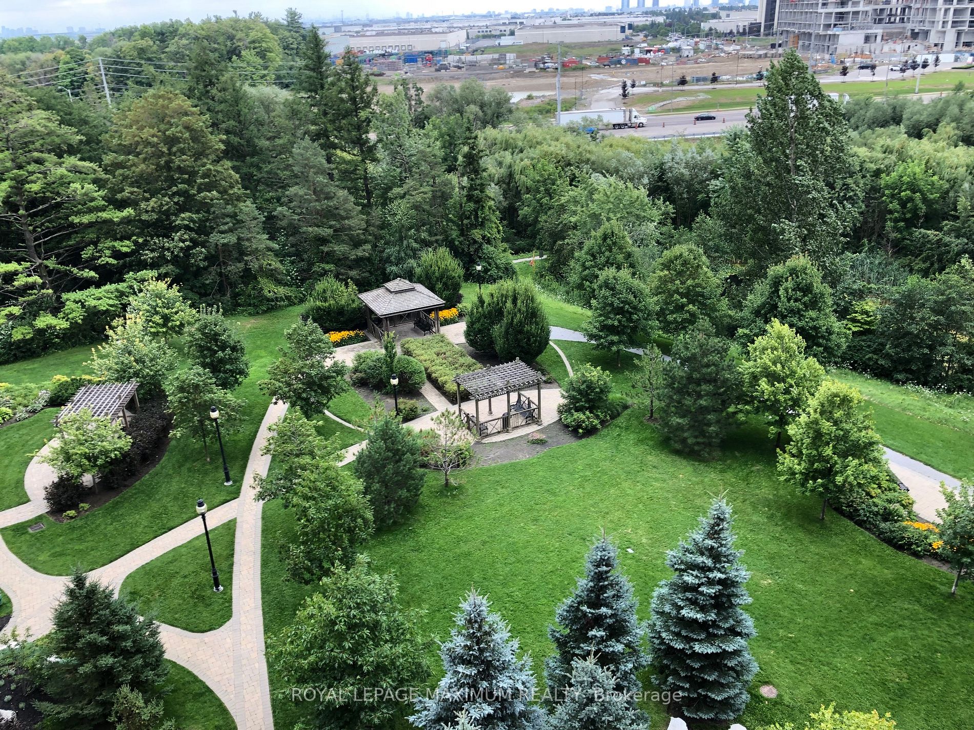 9245 Jane Street, #706