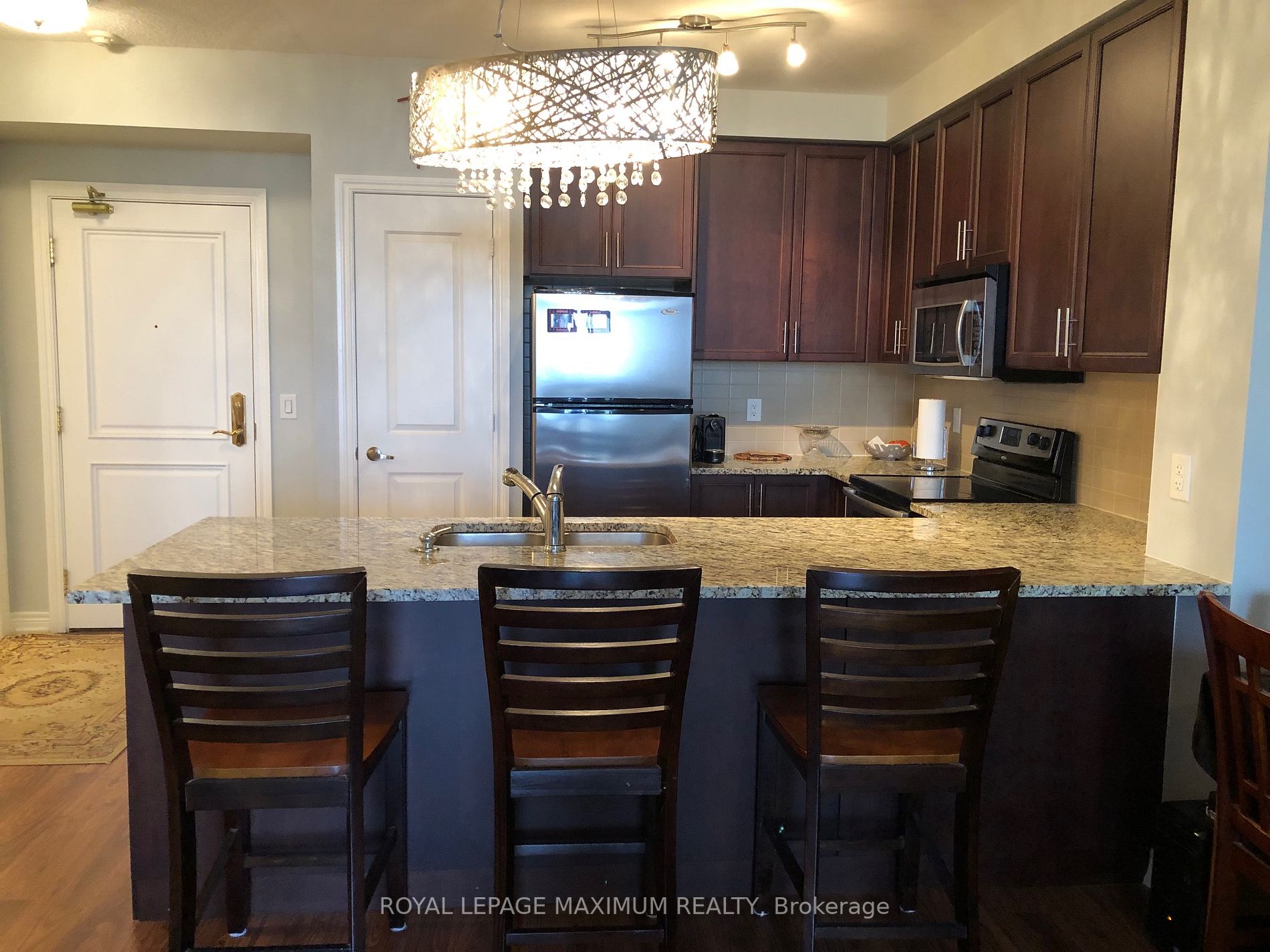 9245 Jane Street, #706