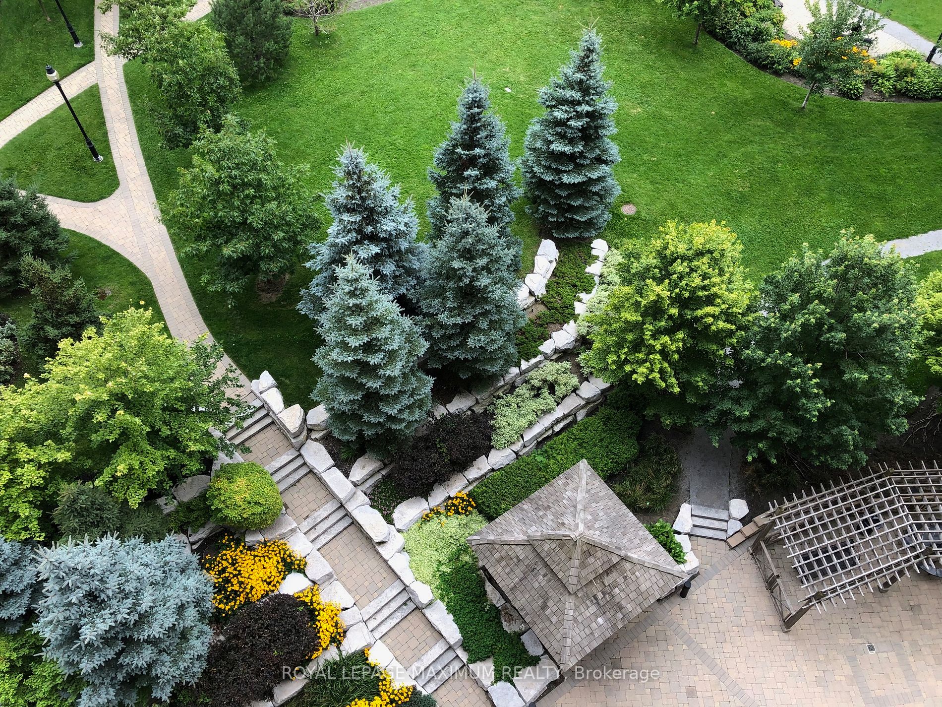 9245 Jane Street, #706