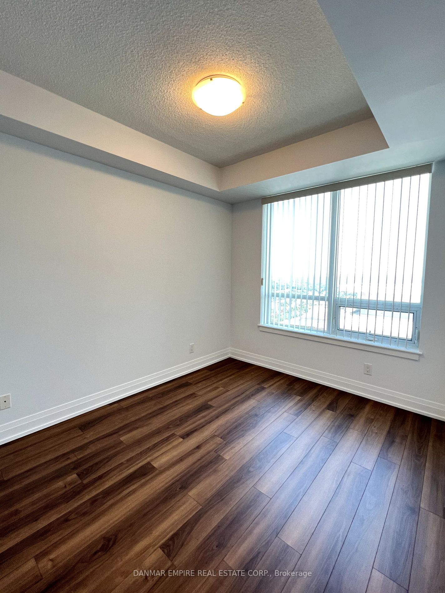 7165 Yonge St, #2203