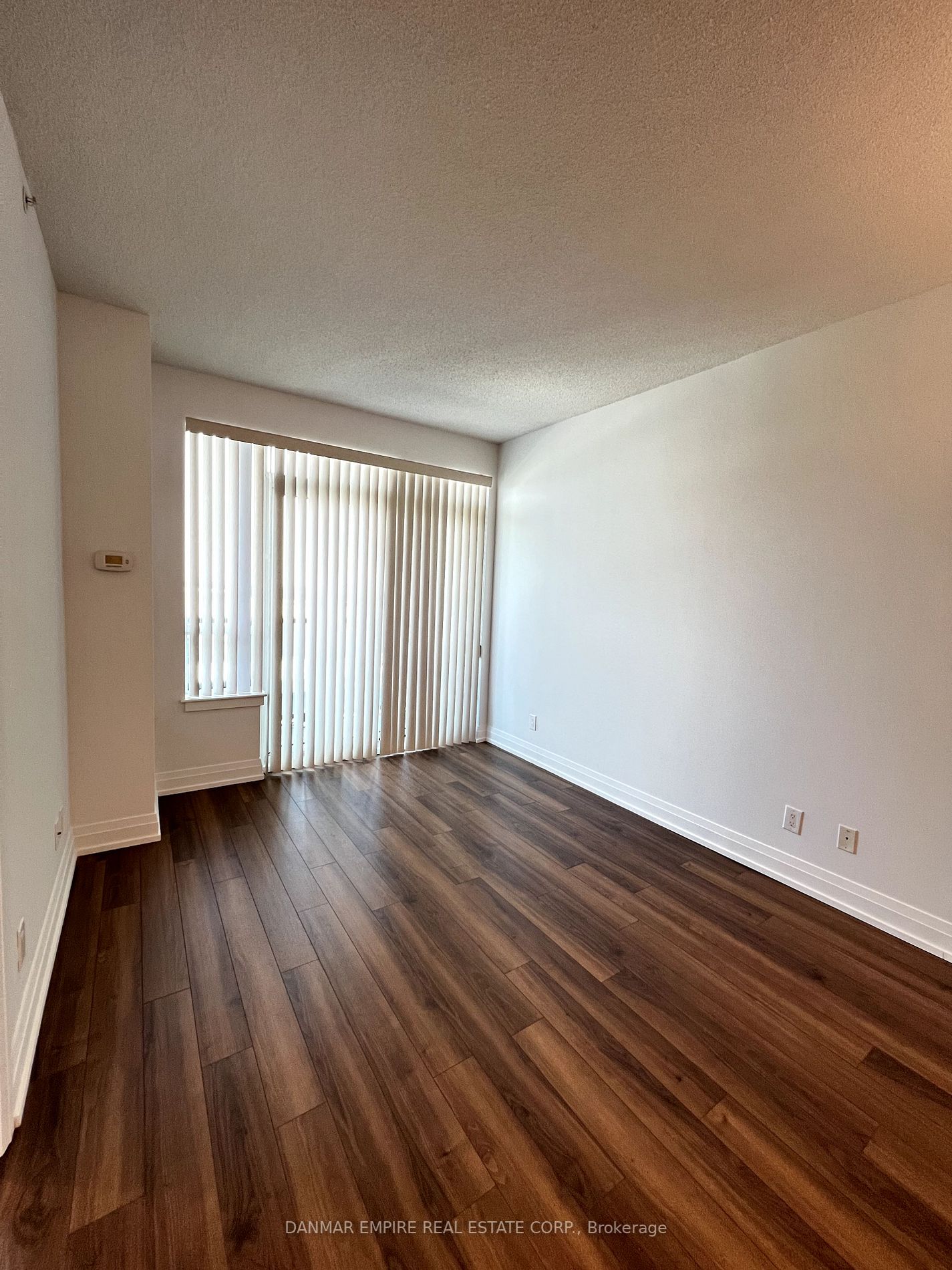 7165 Yonge St, #2203