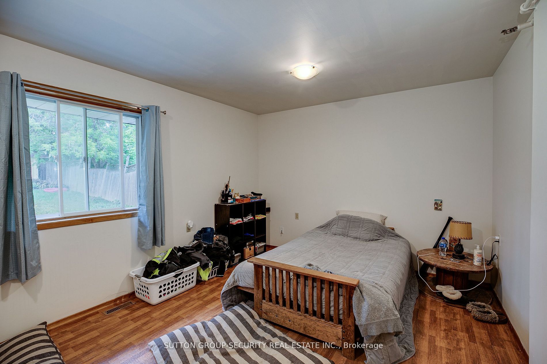 97 John St E