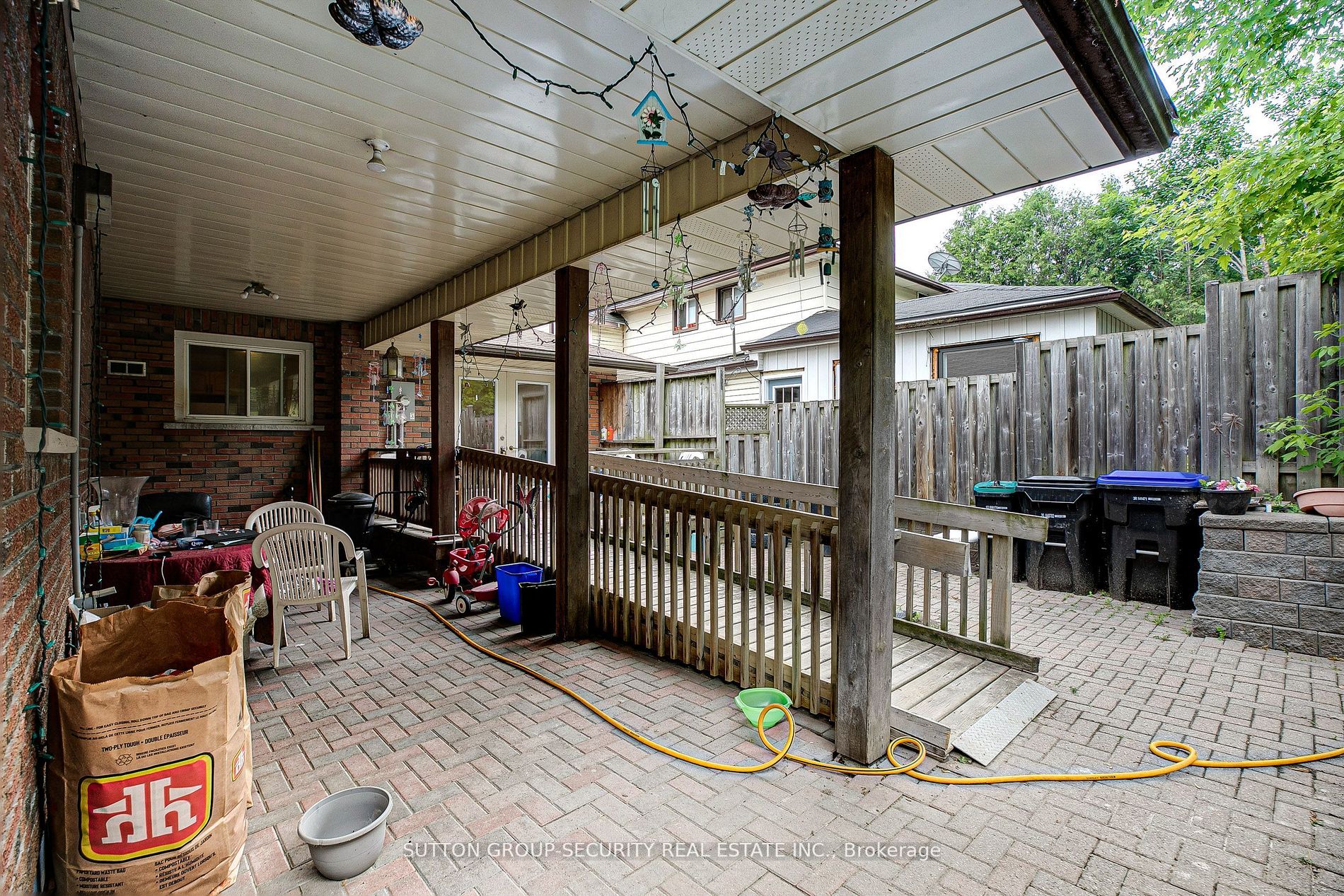 97 John St E
