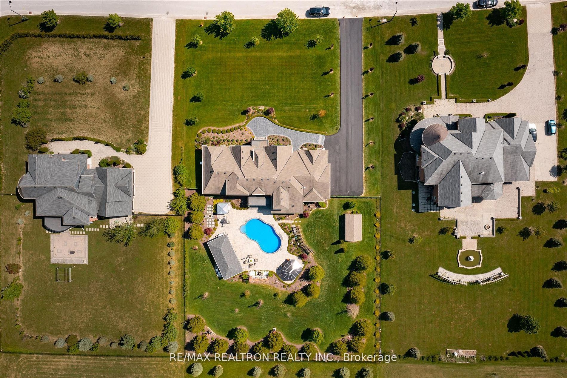 15 Pine Vista Ave