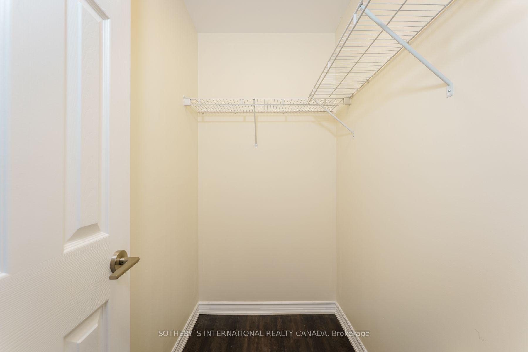 11611 Yonge St, #521