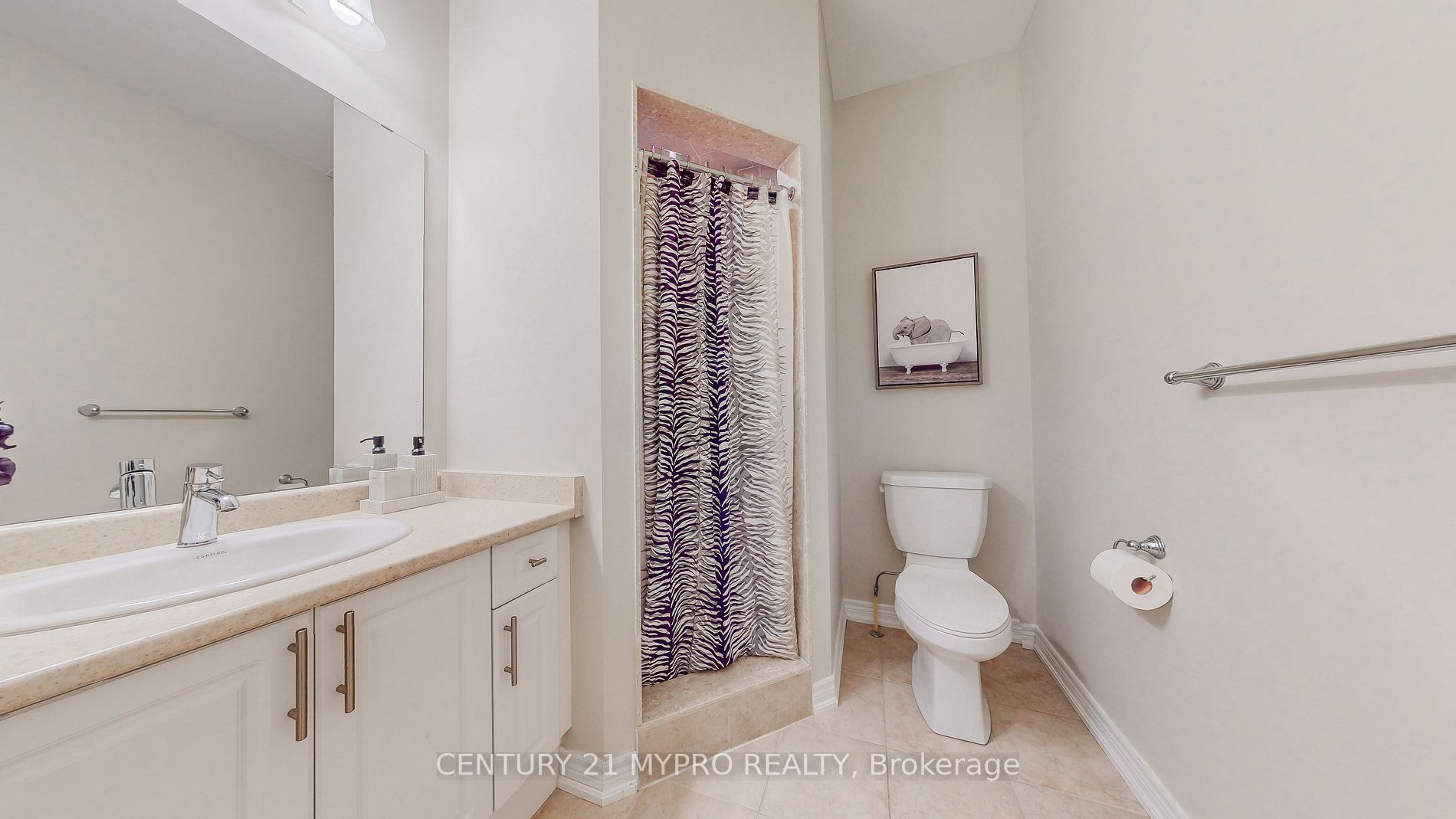 40 Capreol Ave