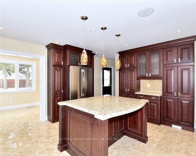 12032 Woodbine Ave