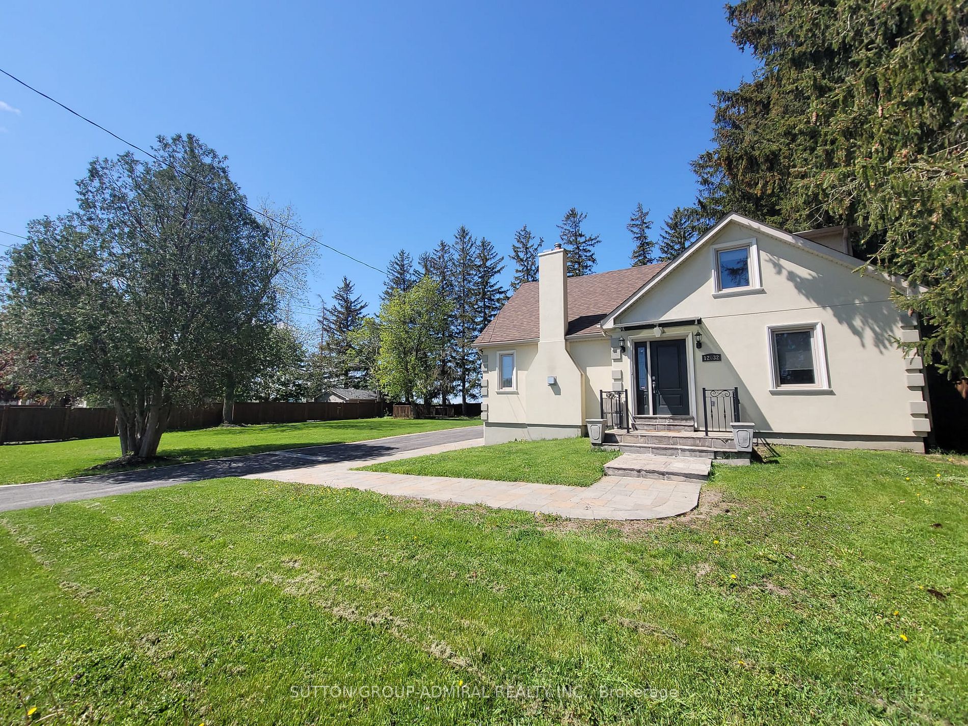 12032 Woodbine Ave
