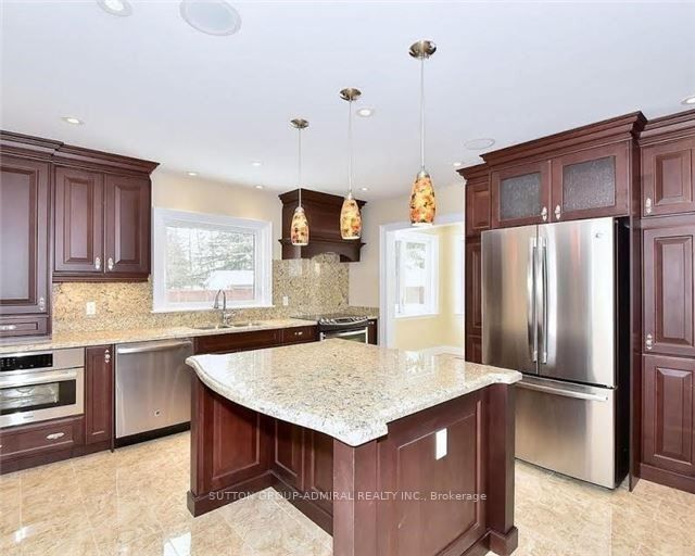 12032 Woodbine Ave