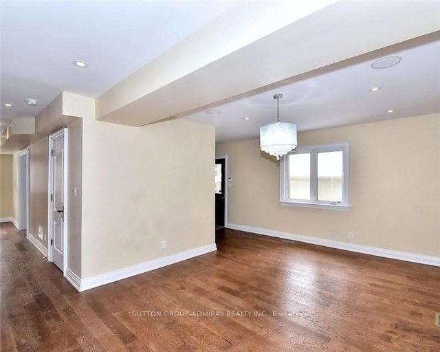 12032 Woodbine Ave