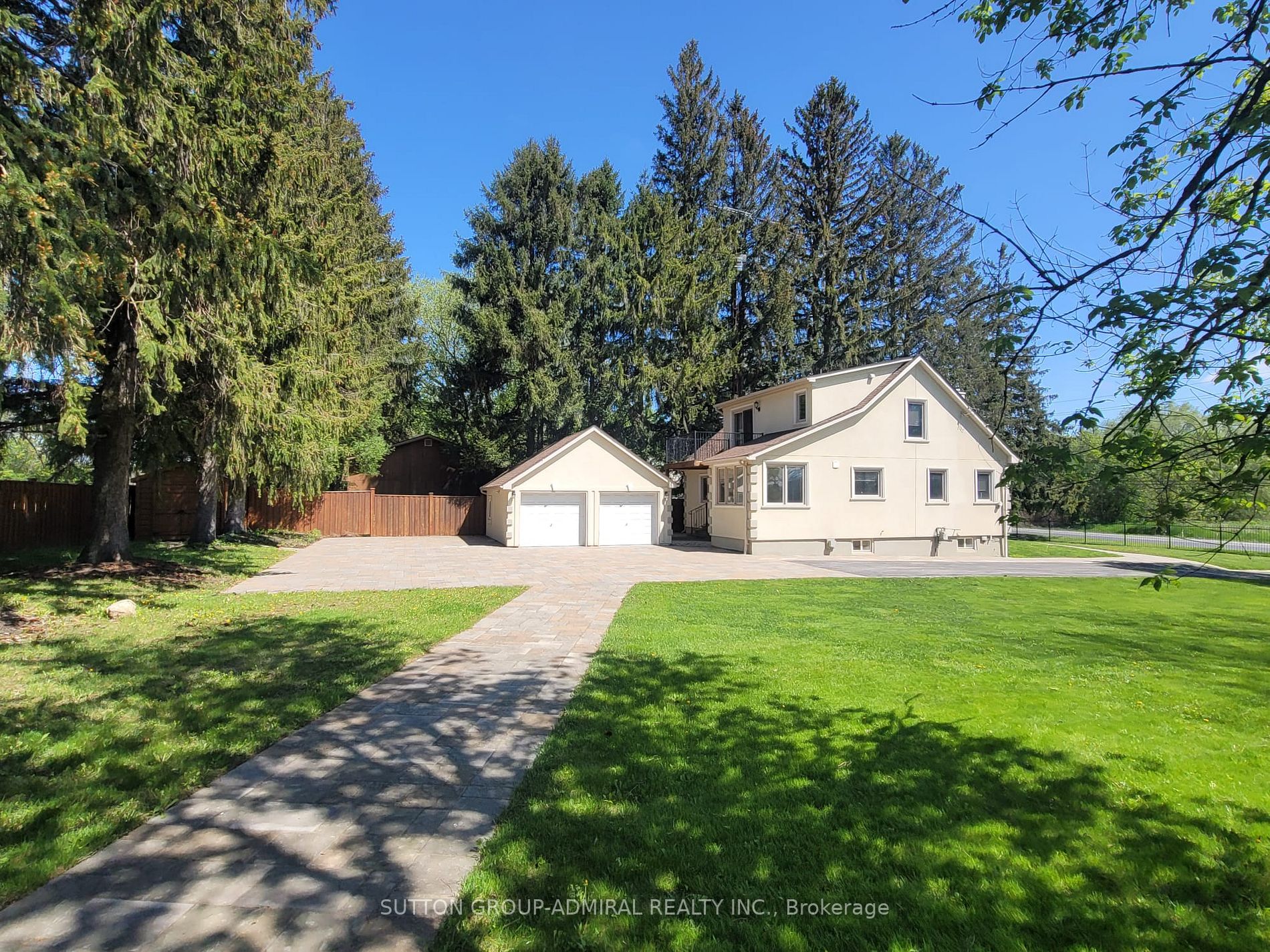 12032 Woodbine Ave
