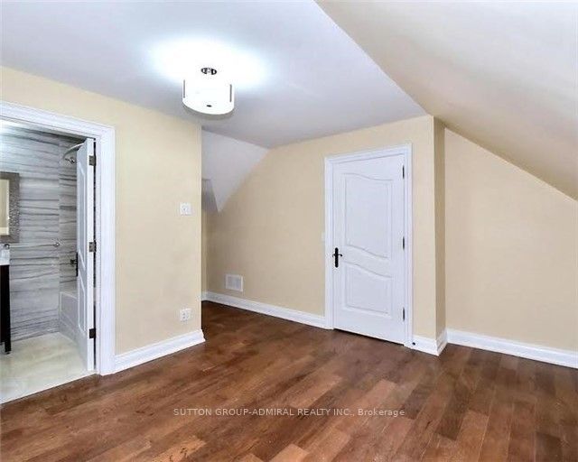 12032 Woodbine Ave