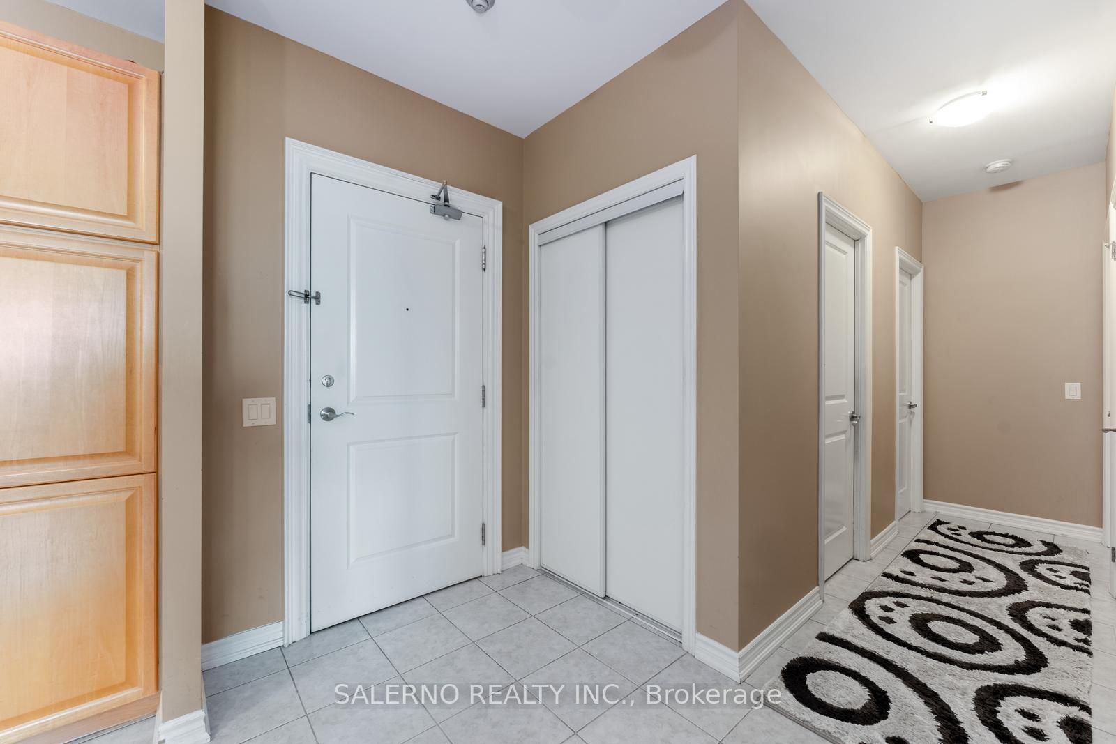9519 Keele St, #219
