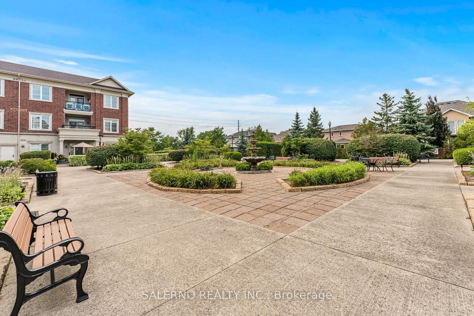 9519 Keele St, #219