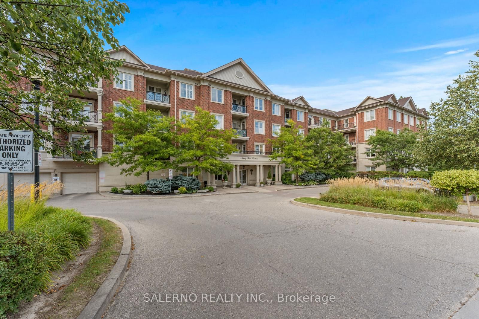 9519 Keele St, #219