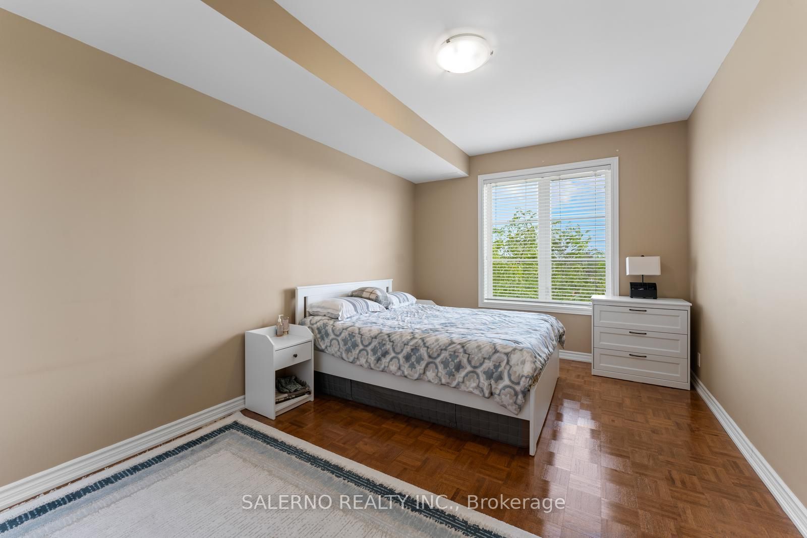 9519 Keele St, #219