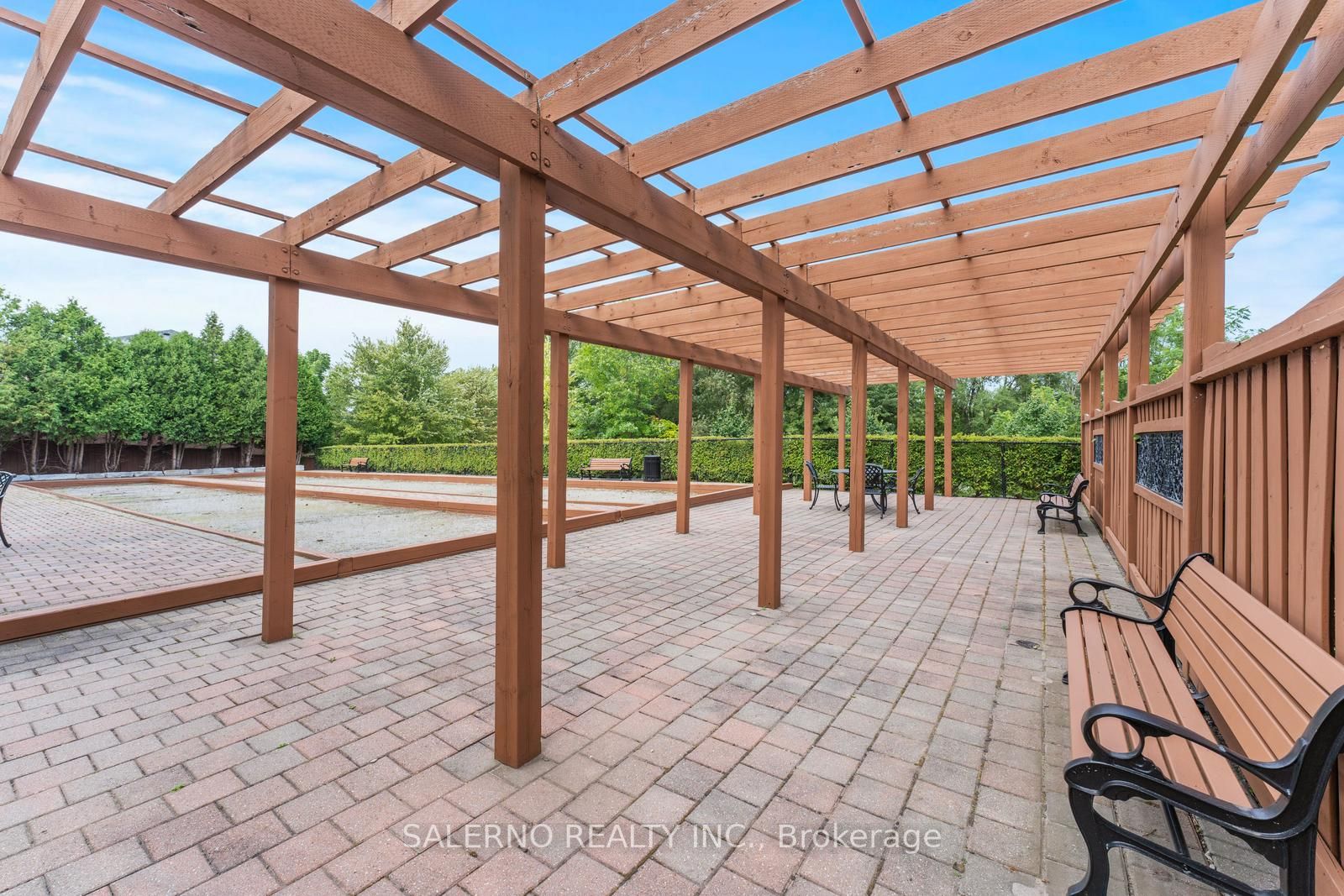 9519 Keele St, #219