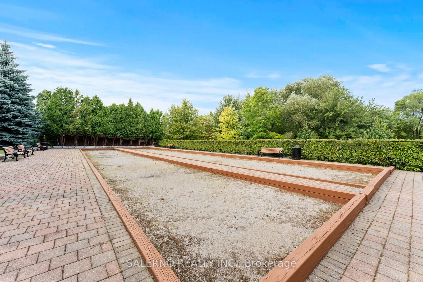 9519 Keele St, #219