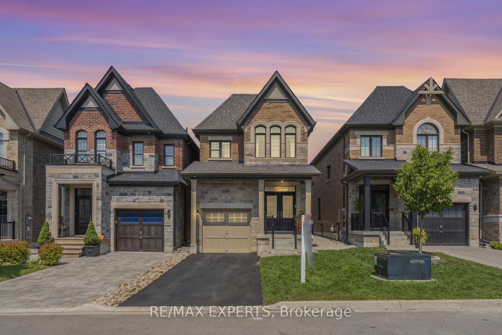 30 Zenith Ave